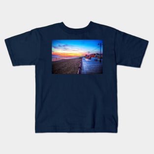 Sunrise Over Cleethorpes Beach Kids T-Shirt